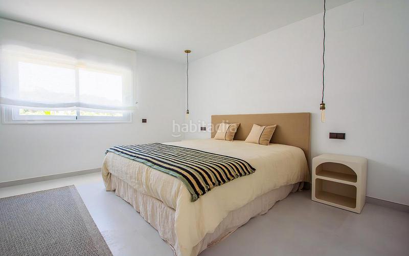 Foto 40b03009-103a-4122-8ba6-db153378aa47. Haus mit parking in Las Lomas de Río Verde Marbella