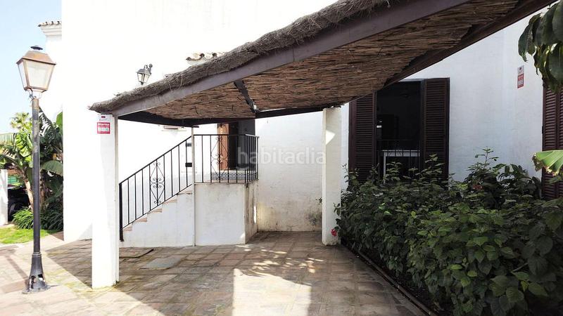 Foto 59464e7e-4188-431b-a8ac-93d5f016c0f9. Casa adosada en Zona Calvario Estepona
