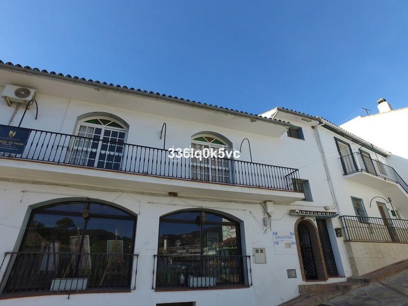 Foto c3ebd1ce-532e-4510-88f0-610cce531988. Appartement dans Benahavís pueblo Benahavís