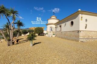 Casa a Cantoria