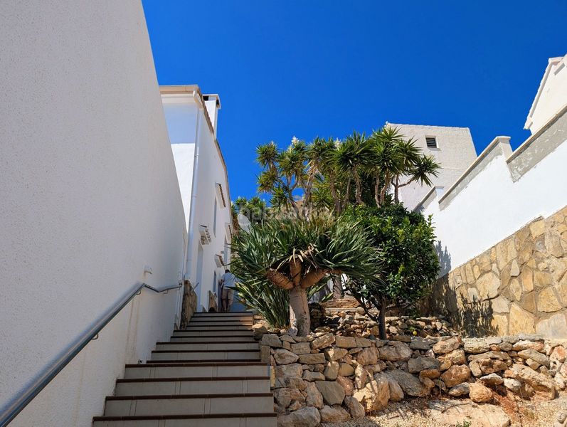 Foto 88d503ed-365d-479b-97f0-5836b2981501. Haus mit parking in El Portet-Pla del Mar Moraira