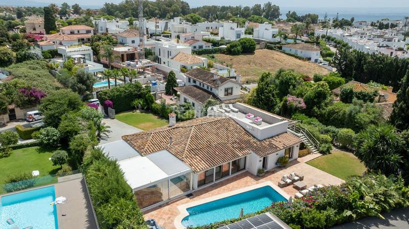 Foto 0b208f03-b848-4f08-9346-fac4d468099d. Maison dans Guadalmina Alta Marbella