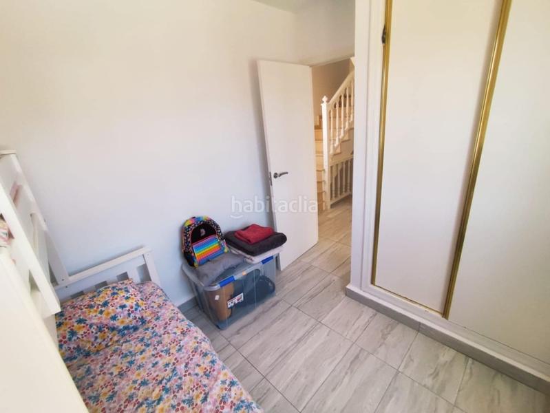 Foto a23f026f-1ad4-4020-b03b-a6d5a917b828. Casa adossada amb piscina a La Zenia Orihuela