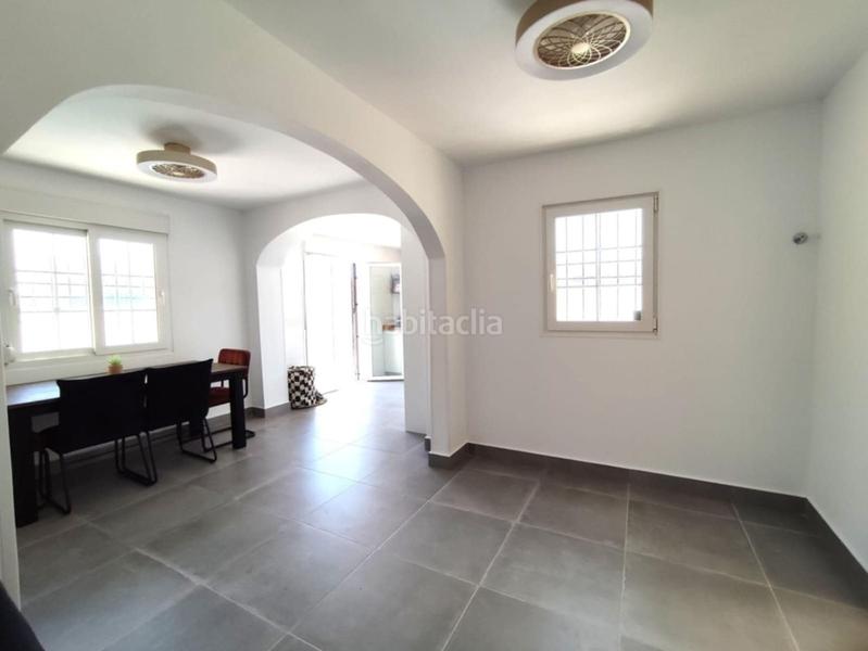 Foto d90b6151-cde8-4a6e-a46b-dae142606eda. Casa adossada amb piscina a La Zenia Orihuela