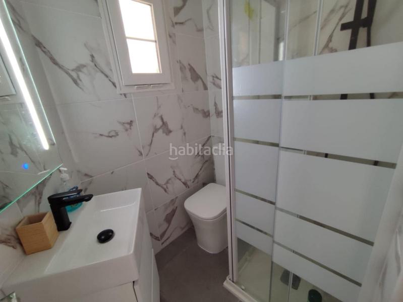 Foto f1a2ca36-ff03-40b3-a65b-2d6bbf03dc32. Casa adossada amb piscina a La Zenia Orihuela