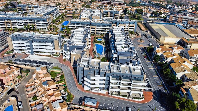 Foto 74c84072-e62c-42f1-ac69-3d54c1b76259. Apartamento en Playa Flamenca Orihuela