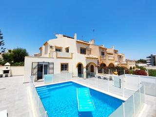 Casa adossada a La Zenia