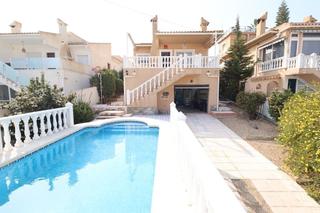 Casa en Los Balcones y los Altos