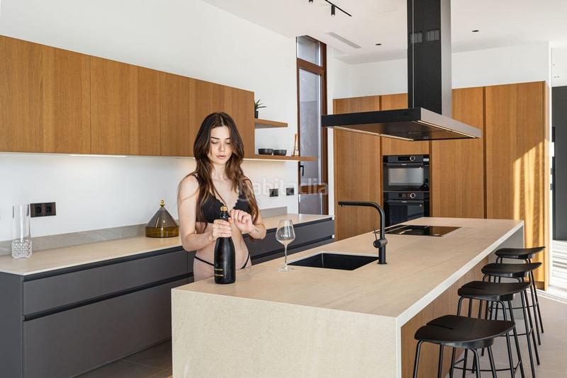 Foto 67297bb8-4c69-4548-878c-f345742381c3. House with parking in Levante Alto Benidorm