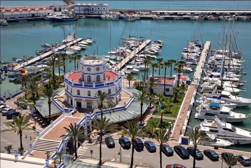 Foto 0d81c55a-9c9a-4f75-9b04-e6d7f14a7ad5. Àtic a Bahía Dorada Estepona