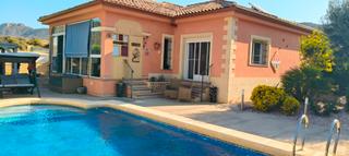 Maison à Romana (la)