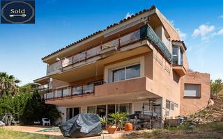 Casa adossada a Zona Calvario