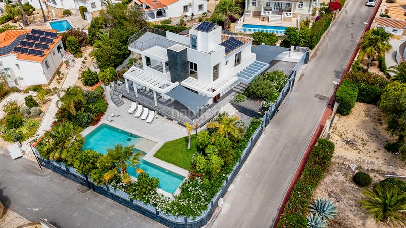 Foto d2419931-1468-45c2-85fe-f2cef26a5d00. Casa a Coloma Nucia (la)