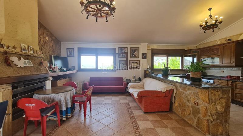 Foto 9d879054-936d-4880-9532-4ae2b2c250c4. Casa en Petrer