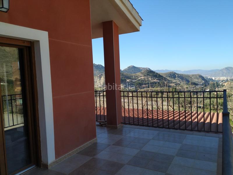 Foto ae1e8bd0-3218-4331-bc99-072bb31f190c. Casa en Petrer