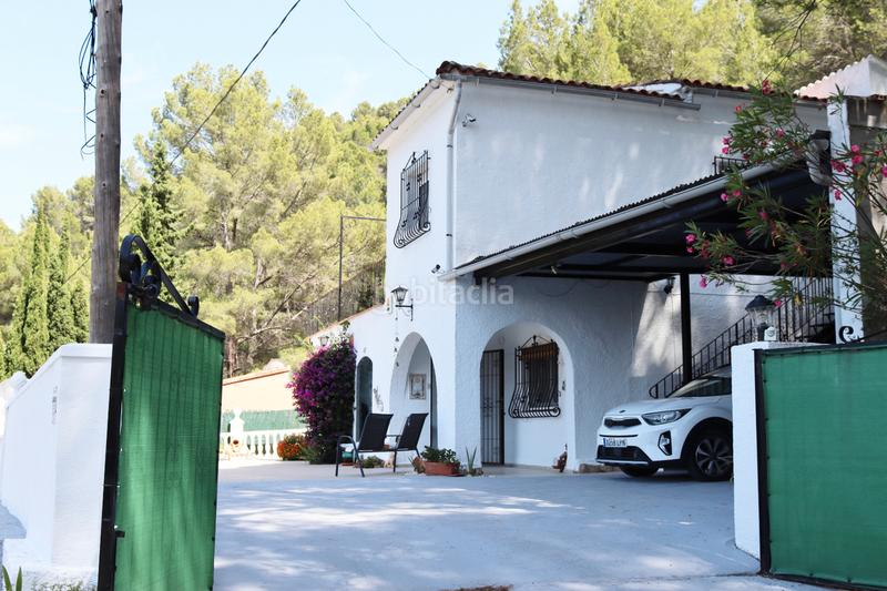 Foto f1870c55-b11c-4673-87f8-c67963dba775. Casa en Parcent