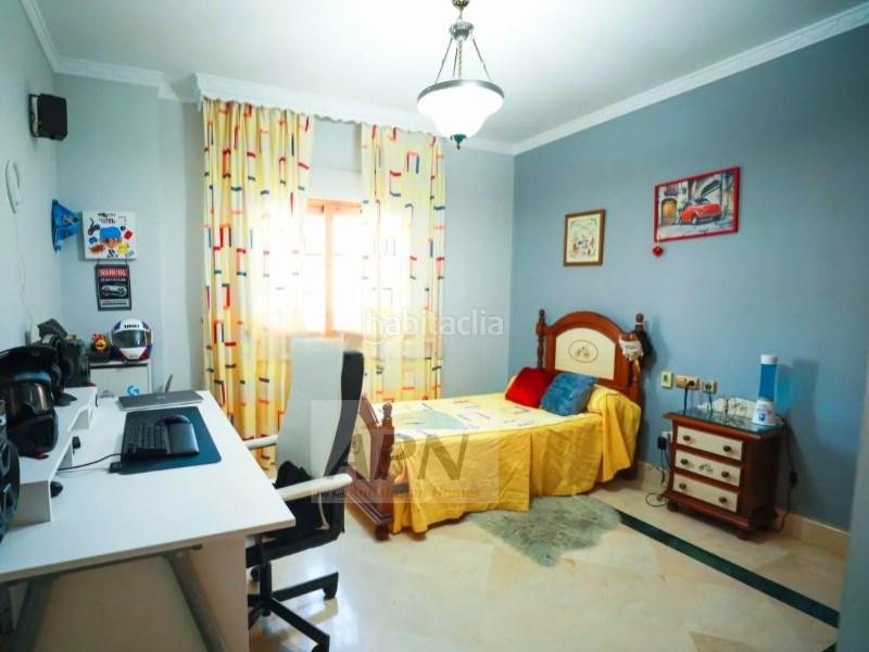 Foto bbb6a59d-72ad-4d28-b45a-8c0fbd07311d. Semi detached house in Pizarra