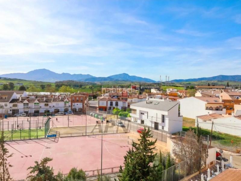 Foto e18bc81d-f8c9-461b-92d8-5faf9034710c. Semi detached house in Pizarra