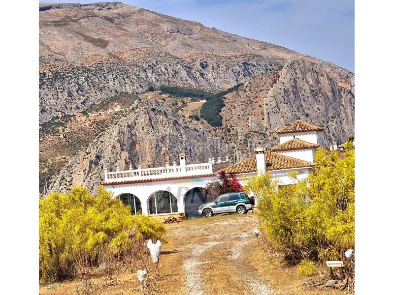 Foto f93c5cb1-e477-4243-8f7a-f77195050b48. Casale in Ardales