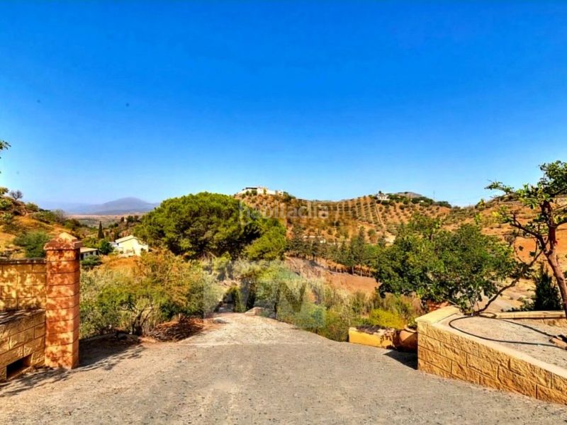 Foto dc770ecc-ec6b-4f9d-aaa2-3e6961b18de0. Masia a Álora