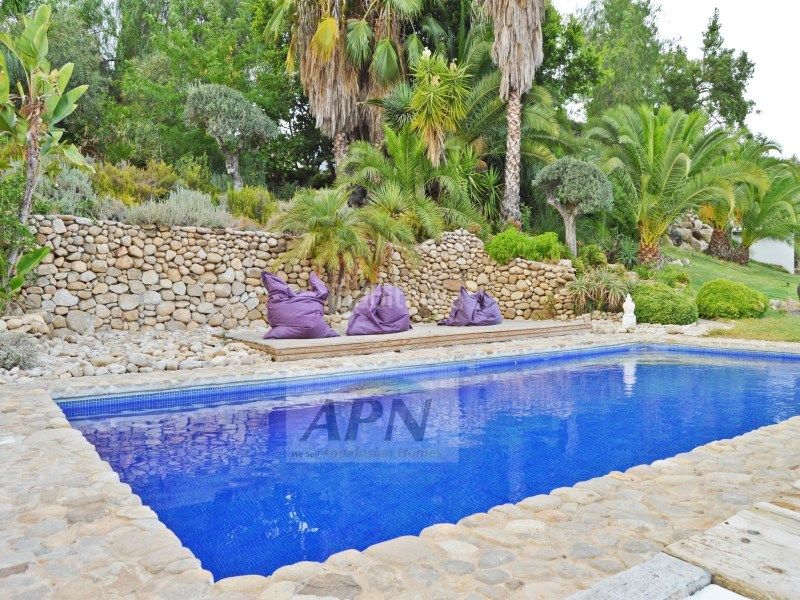 Foto 53d528a3-d41f-43fe-a8d8-d9062a0a64d4. Masia a Álora