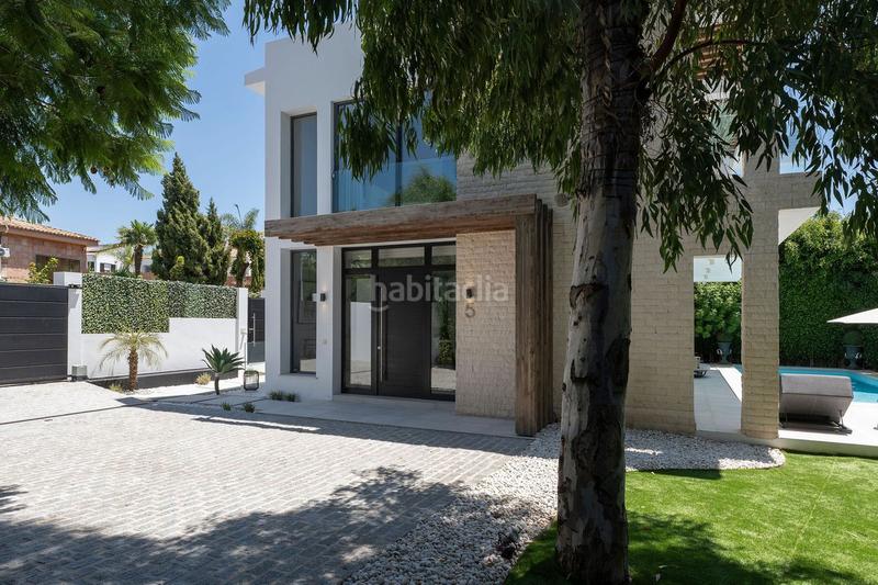 Foto bc69f56b-0fc1-4b84-ad6a-c2c0da995bf8. Casa a Zona Calvario Estepona
