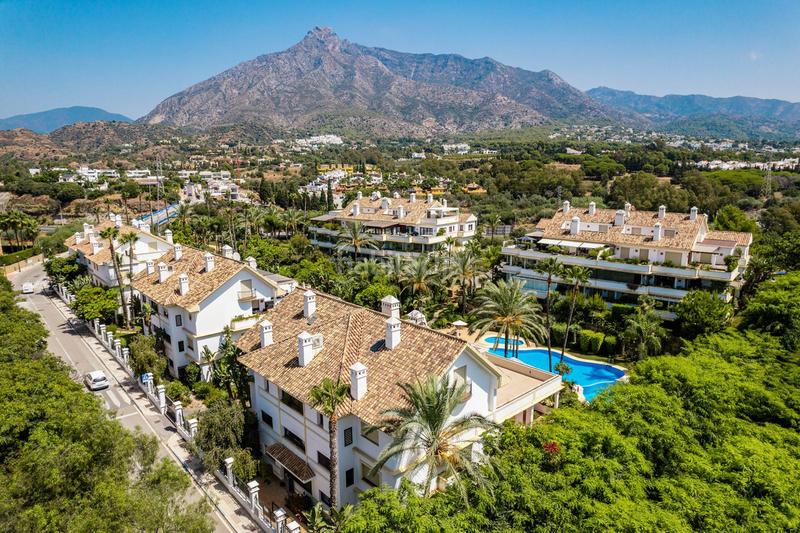 Foto 1ba0cea9-d054-4f44-8748-f4dd2ef6af7e. Penthouse in Guadalmina Baja Marbella