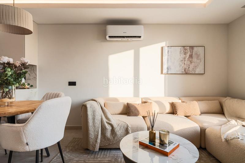 Foto bd01e0bd-f9f8-4e39-96a2-44e3f298f2b7. Attico in Los Naranjos Marbella