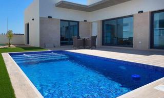 Semi detached house in Daya Nueva