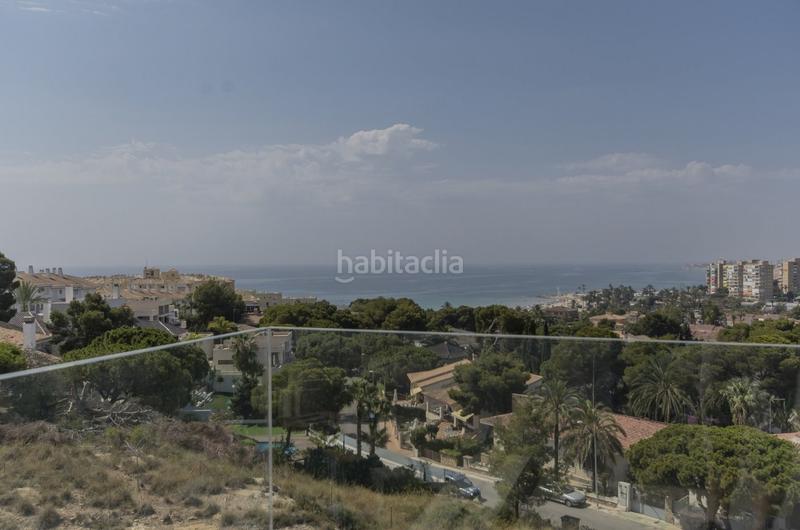 Foto 882fc1bd-4848-4caf-99f4-f1b39dbad7f3. House with parking pool in Campoamor Orihuela