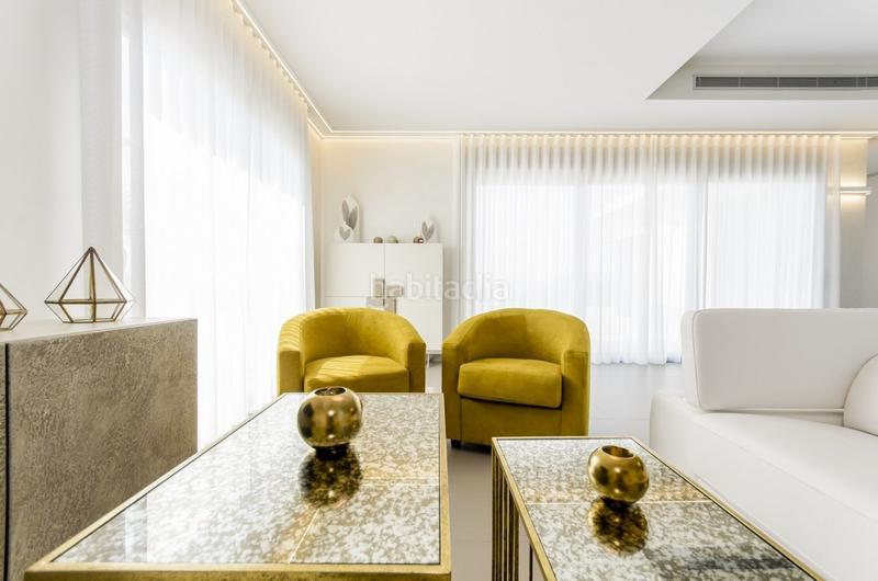 Foto c9bca8a7-5312-4ee4-8406-d0b8b2d52b41. House with parking pool in Campoamor Orihuela