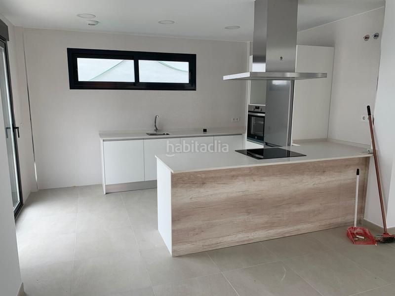 Foto 61b3ad7b-4f08-4a14-897c-a9b1cf651bc4. House with parking pool in El Castillo Manilva