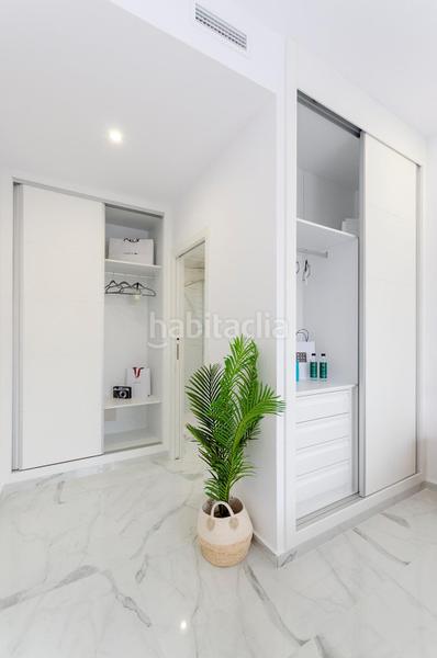 Foto 4c49b5ee-a9cc-4dfc-bf95-fec22a97ab63. House with parking pool in Zona Carrefour - Urbanizaciones Torrevieja