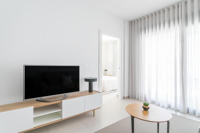 Foto 9d17fdbd-1df5-4987-b494-1e1db2cad6fc. Apartment with parking in Torreblanca Torrevieja