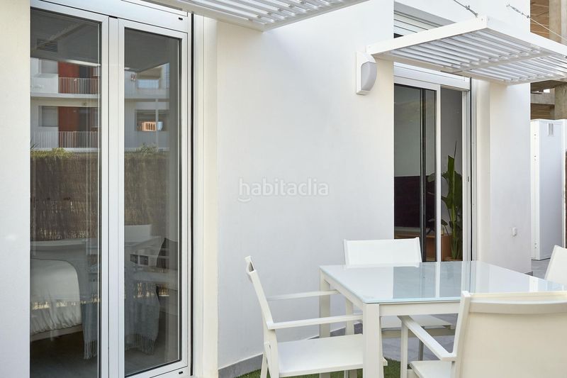 Foto f3d5f81e-1ec4-4a37-aa47-857b60a43384. Apartament amb aparcament a puerto Vera Vera