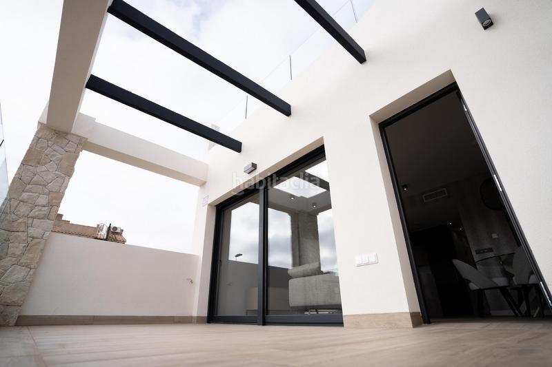 Foto 88902c7a-fab5-4273-9077-38008867019d. Casa a schiera con parcheggio in Los Almendros Orihuela