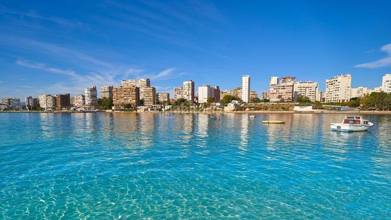 Foto ca41ddf8-df5a-4ec9-98f2-ab6cb33fa397. Casa con parcheggio in Poblets (els)