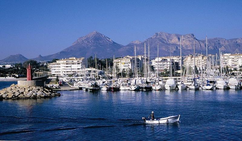 Foto e14fa9ec-4cc9-4bfb-a7b2-dce57c2fed33. Casa en Golf Bahía Finestrat