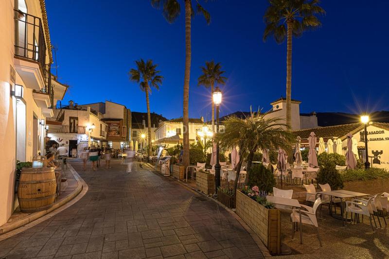 Foto 08e78412-5be9-41b7-9c01-04223122e956. Apartament amb aparcament a Benahavís pueblo Benahavís