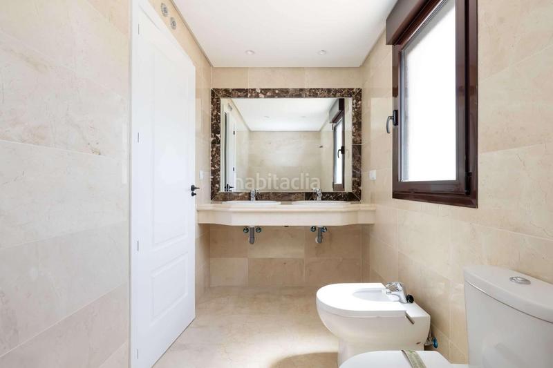 Foto 1a1cee9a-6382-4b0a-9334-ac28703f5809. Casa a schiera con parcheggio in Valle Romano Golf Estepona