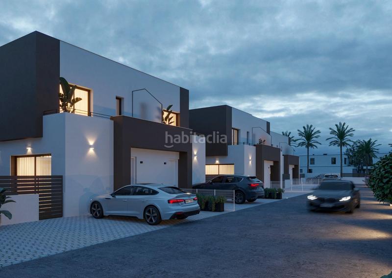 Foto 0e0edf2c-f15e-478d-b1db-8f6c90b2d0cb. Maison avec parking dans La Marina Elche / Elx