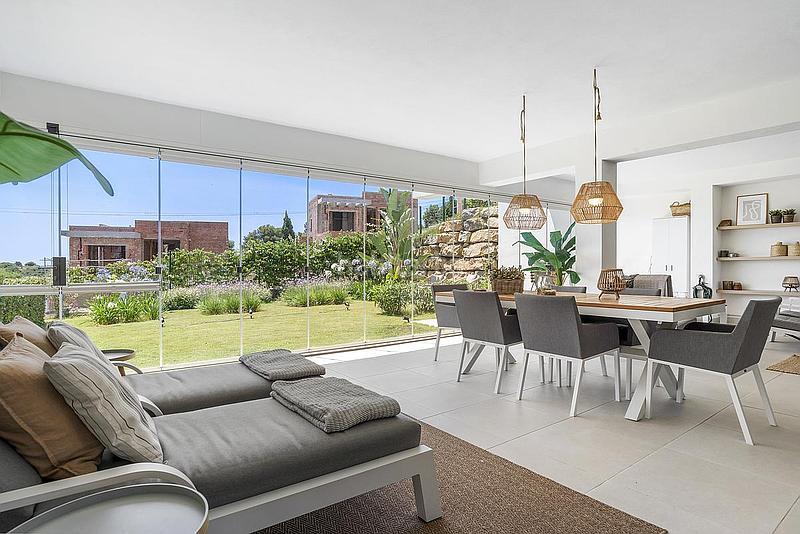 Foto fec3beda-7da8-4bde-9c02-447e6d284b80. Apartment with parking in Zona Calvario Estepona