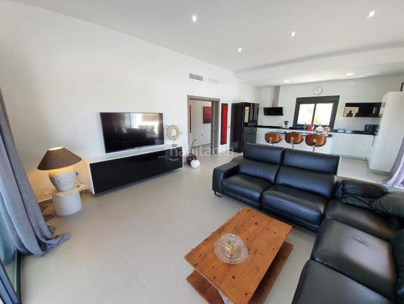 Foto 35ab1889-00cb-4552-8a42-e4a0328b611b. Casa amb aparcament a Abanilla