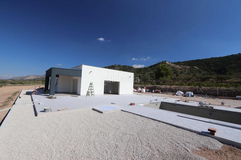 Foto 9dc1a1bc-7fe8-4166-815f-1c6309370d71. Casa amb aparcament a Abanilla