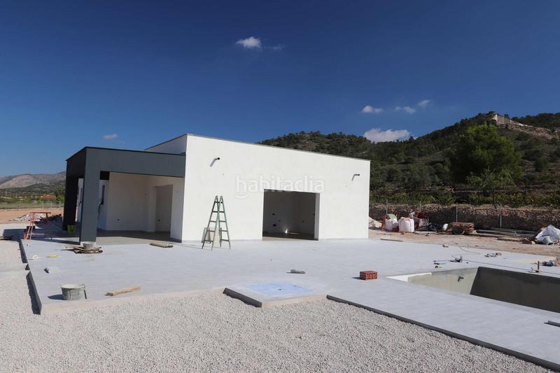 Foto 9dd259aa-ca8f-47fa-b5b9-57f6d31959e4. Casa amb aparcament a Abanilla