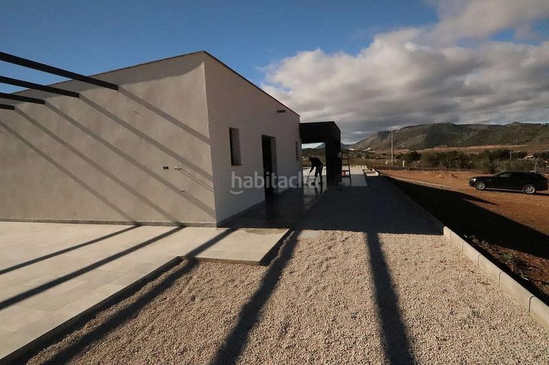 Foto da09c18e-c0ca-4cfd-9aec-1f9eb7584034. Casa amb aparcament a Abanilla