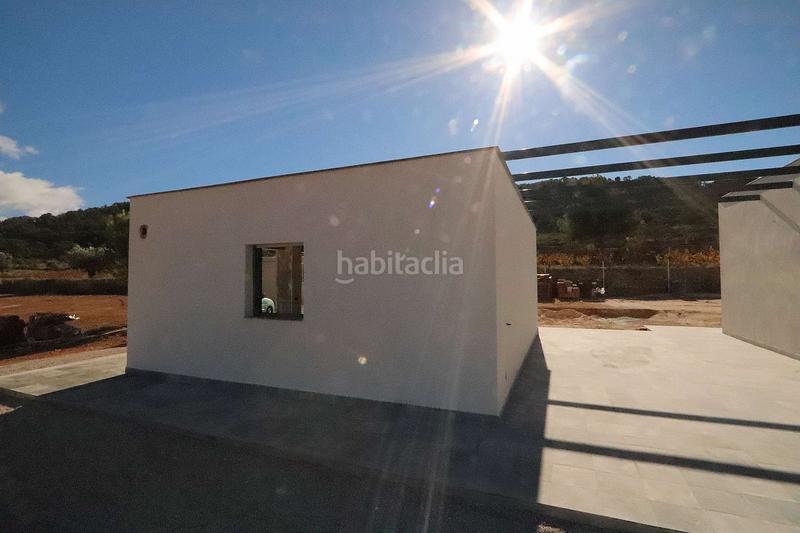 Foto f61add89-224d-43bc-baeb-408898e02fb9. Casa amb aparcament a Abanilla