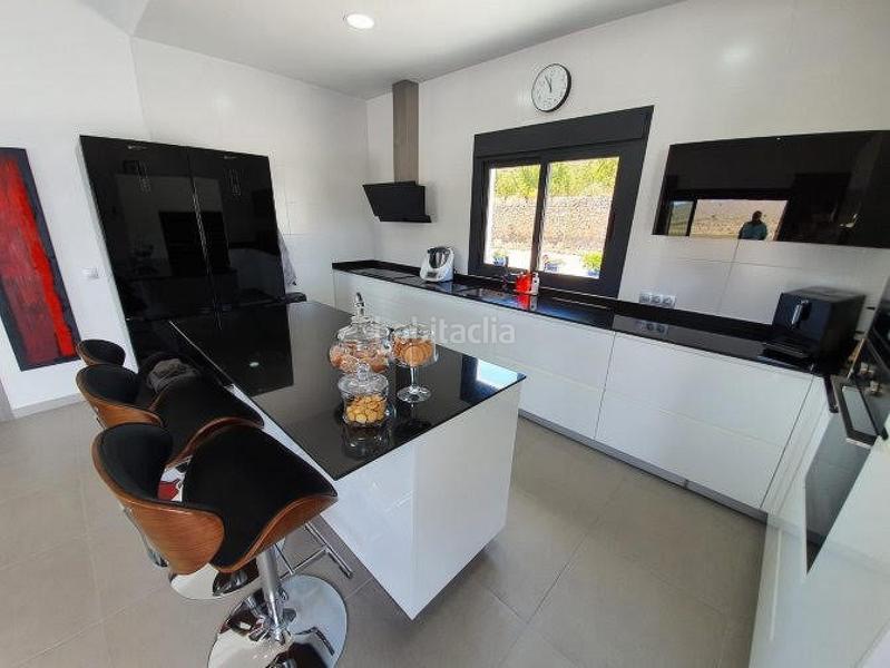 Foto 47c82b77-1bc6-49d8-a70f-8a15874017bb. Haus mit parking in Abanilla