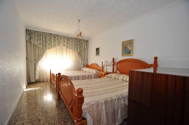 Foto 4adbe4b3-724b-4dd5-bccd-3e26d572d303. Casa adosada en Ibi