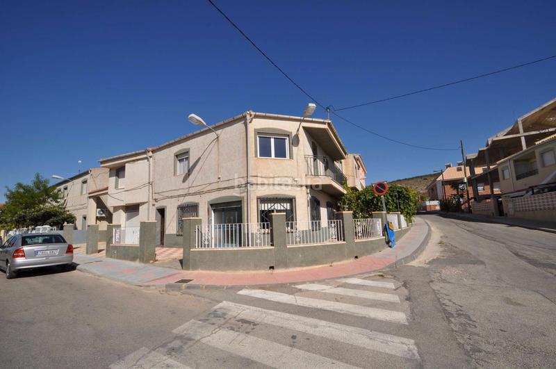 Foto 53d6d3d0-9846-4b72-ae35-07295a6cb972. Semi detached house with parking in Ibi
